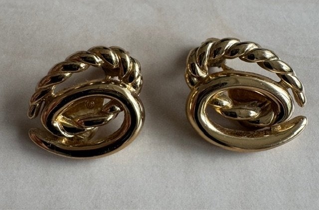 Monet oorclips, Sieraden, Tassen en Uiterlijk, Overige materialen, Ophalen of Verzenden, Zo goed als nieuw, Knopjes of Stekers