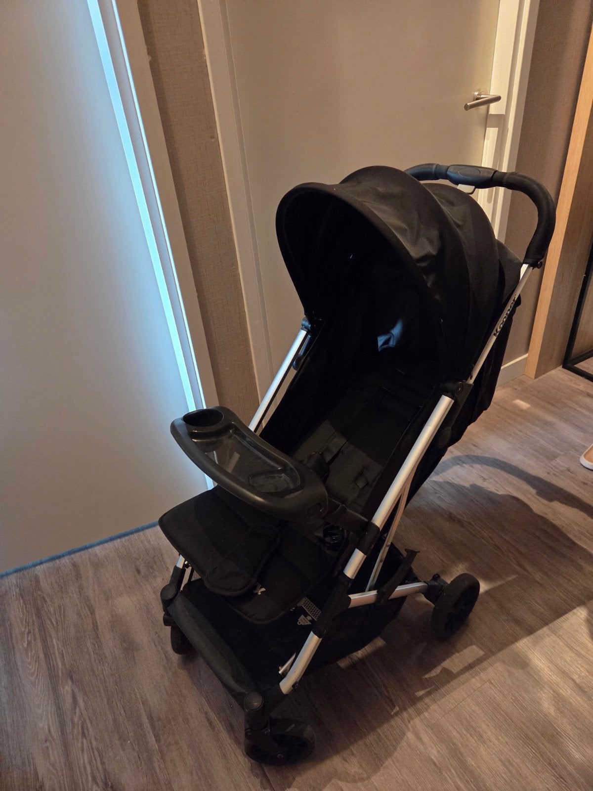 zwarte Joovy Kooper kinderwagen, Kinderen en Baby's, Buggy's, Ophalen, Gebruikt, Overige merken, Verstelbare rugleuning