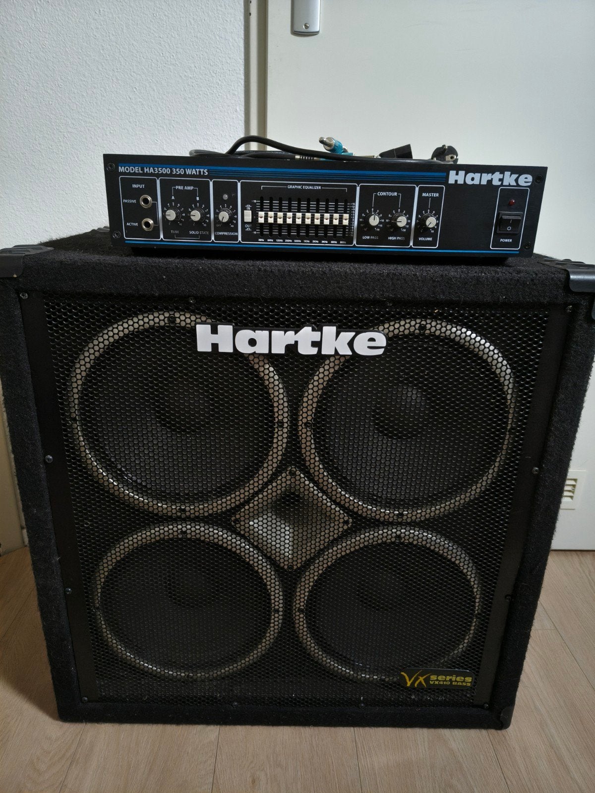Hartke HA3500 basversterker met VX410 baskast, Ophalen, Gebruikt, Basgitaar, 100 watt of meer