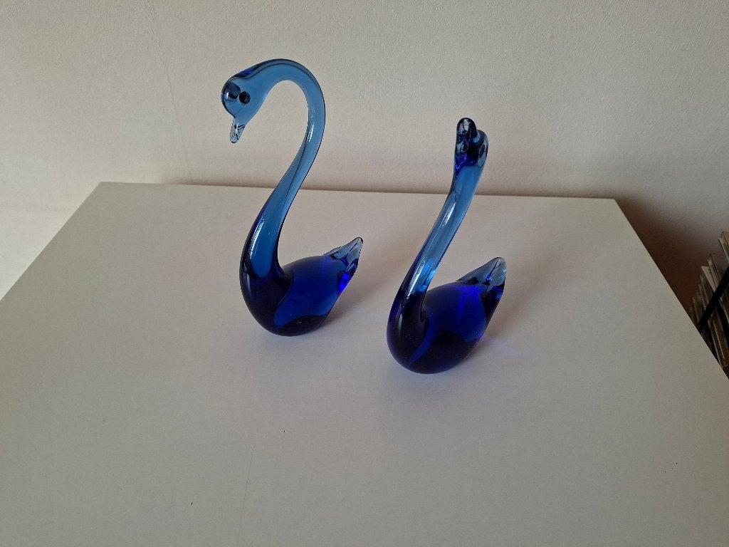 Kobalt blauwe handgeblazen glazen zwanenpaar, Antiek en Kunst, Ophalen of Verzenden