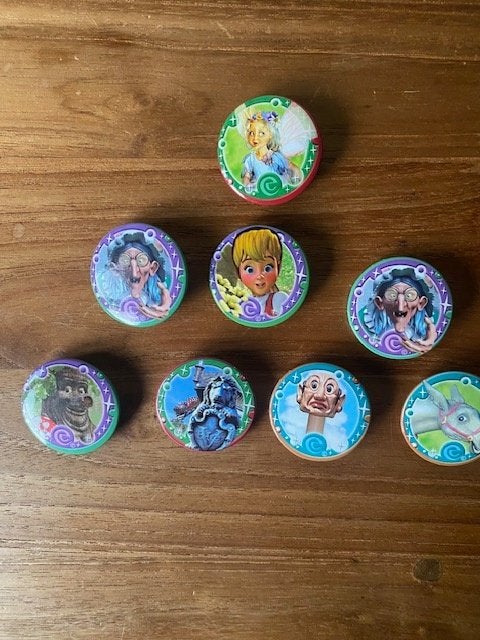 efteling 8 buttons, Ophalen of Verzenden, Button of Speldje