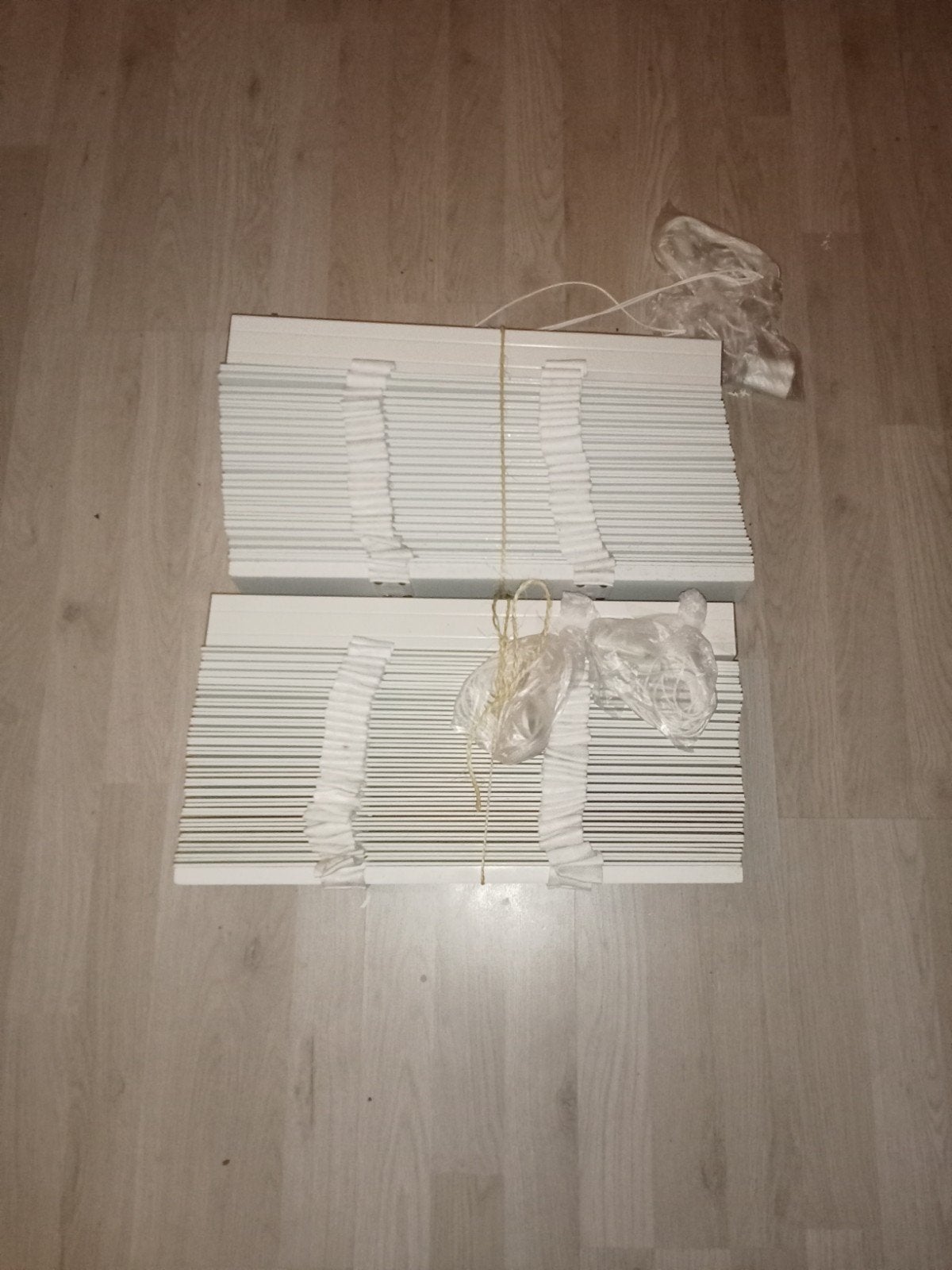 twee maal houten jaloezieën, Huis en Inrichting, Ophalen, Wit, Jaloezie, Hout
