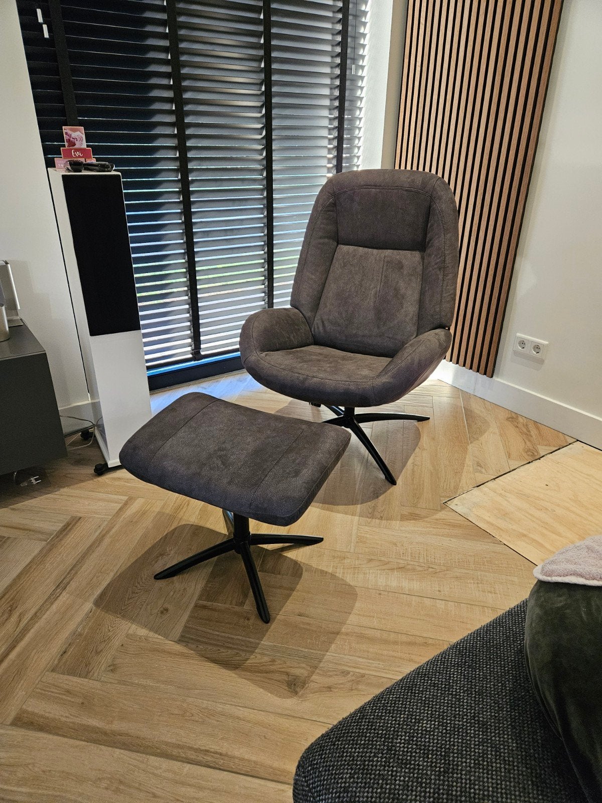 Montel Shuffle fauteuil + hocker nieuw in doos!, Huis en Inrichting, Fauteuils, Ophalen, Nieuw
