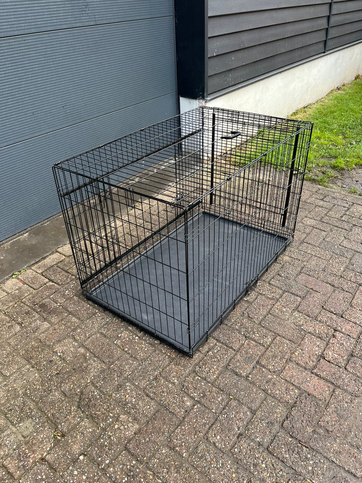 Honden bench xxl met 2 deuren zo goed als nieuw, Dieren en Toebehoren, Hondenhokken, Ophalen of Verzenden, Zo goed als nieuw, 110 cm of meer