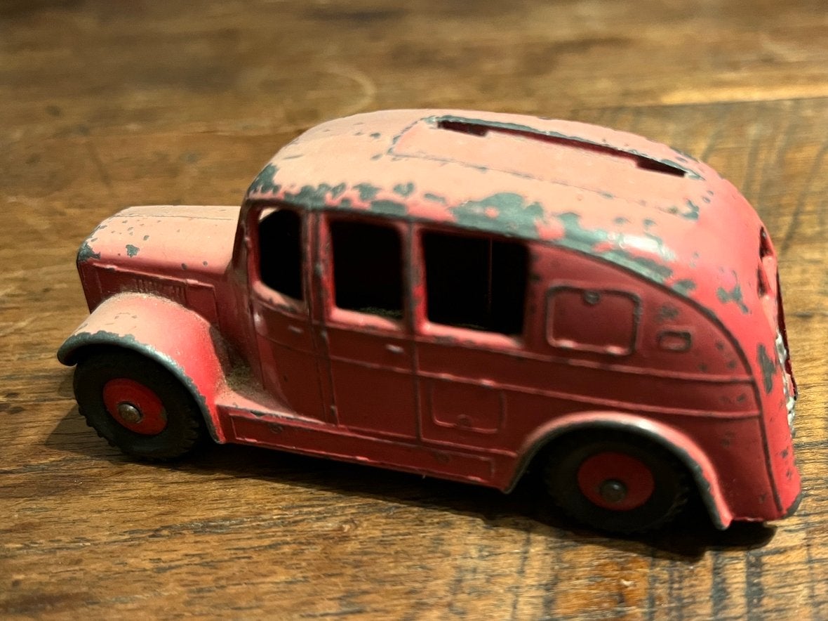 Dinky Toys 250 Streamlined Fire Engine, Ophalen of Verzenden, Gebruikt, Bus of Vrachtwagen, Overige merken