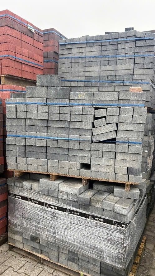 BKK, 6 cm grijs zwart, Ophalen of Verzenden, Beton, 10 m² of meer, Klinkers