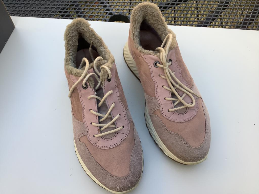 Ecco maat 38, Kleding | Dames, Schoenen, Ophalen, Zo goed als nieuw, Sneakers of Gympen