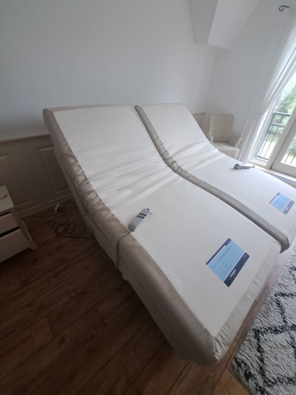 2x Verstelbare Morgana Matrassen Boxspring Beige 210x90, Ophalen, 90 cm, Eenpersoons, Stof