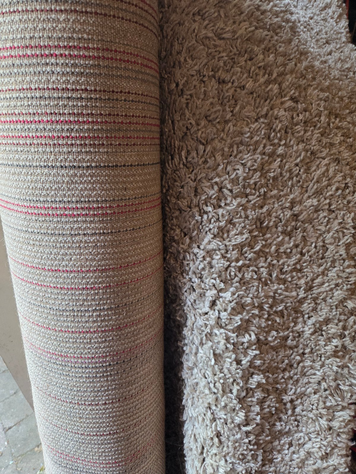 DOMINO Tapijtrol - zeer stoffig, Ophalen, Gebruikt, Grijs, 150 tot 200 cm