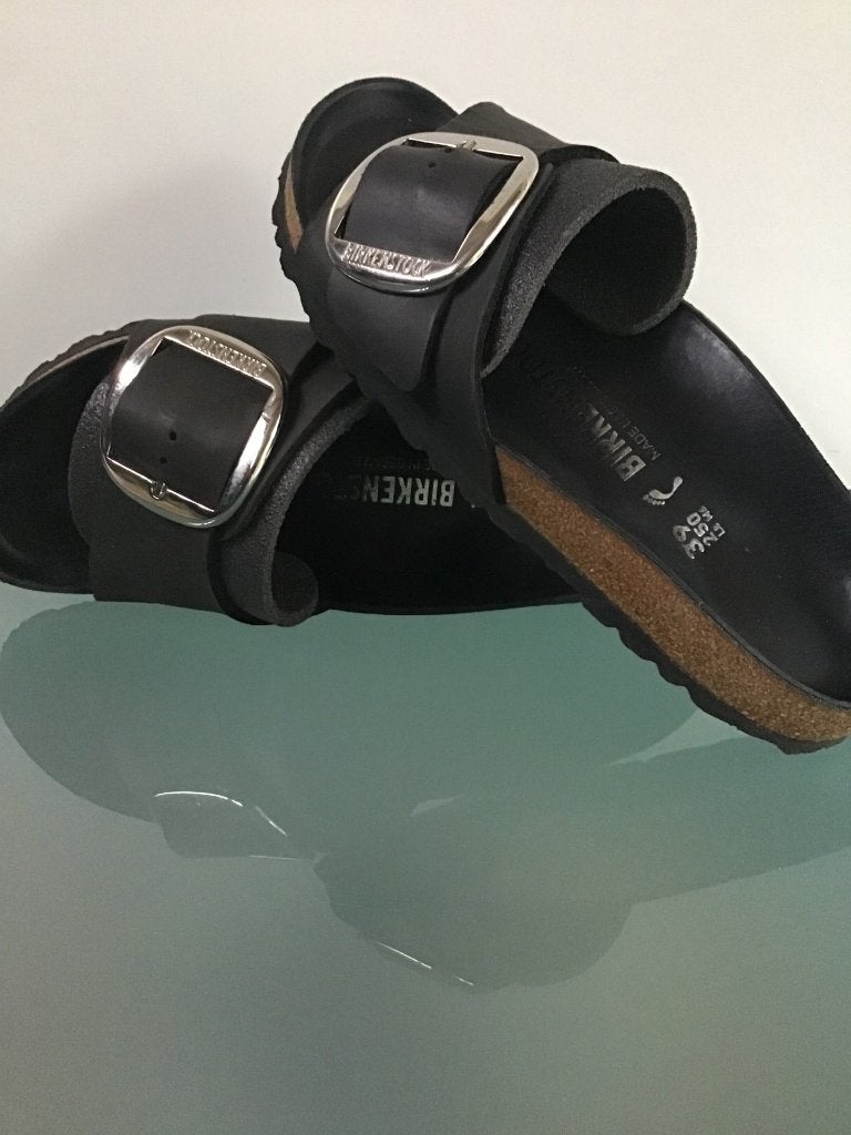 Birkenstock 39 Madrid Big Buckle Zwart | Gratis verzenden, Kleding | Dames, Schoenen, Slippers, Verzenden, Zwart, Zo goed als nieuw
