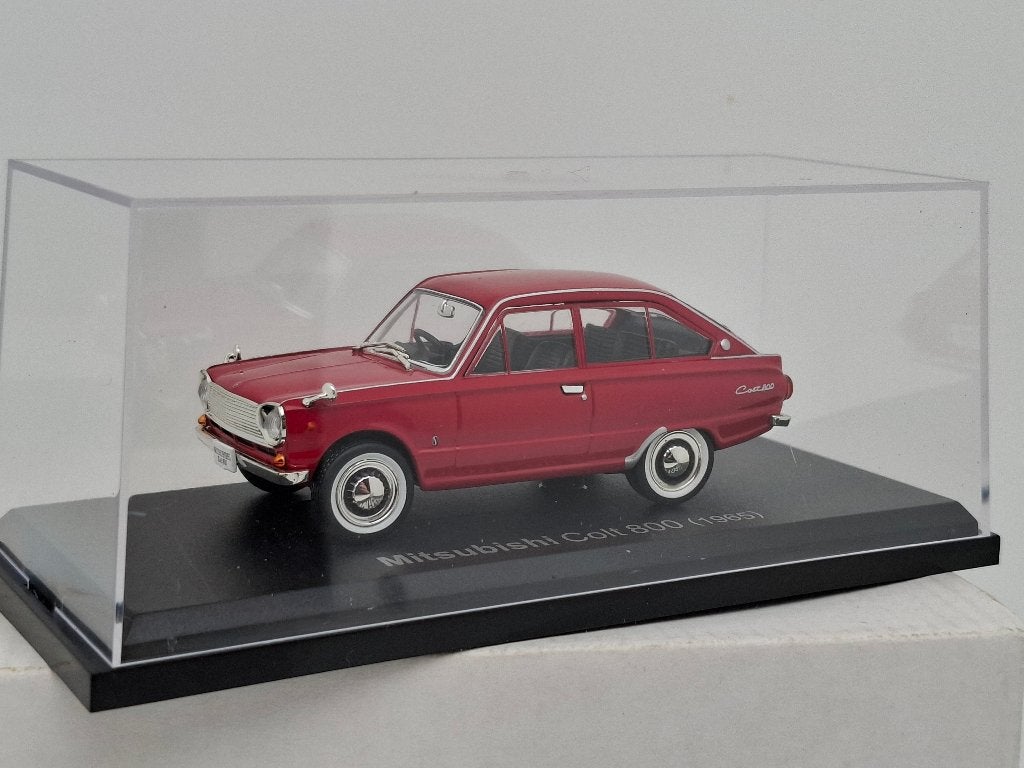 Mitsubishi Colt 800 (1965) Japen Version - 1/43 Norev, Verzenden, Zo goed als nieuw, Auto, Norev
