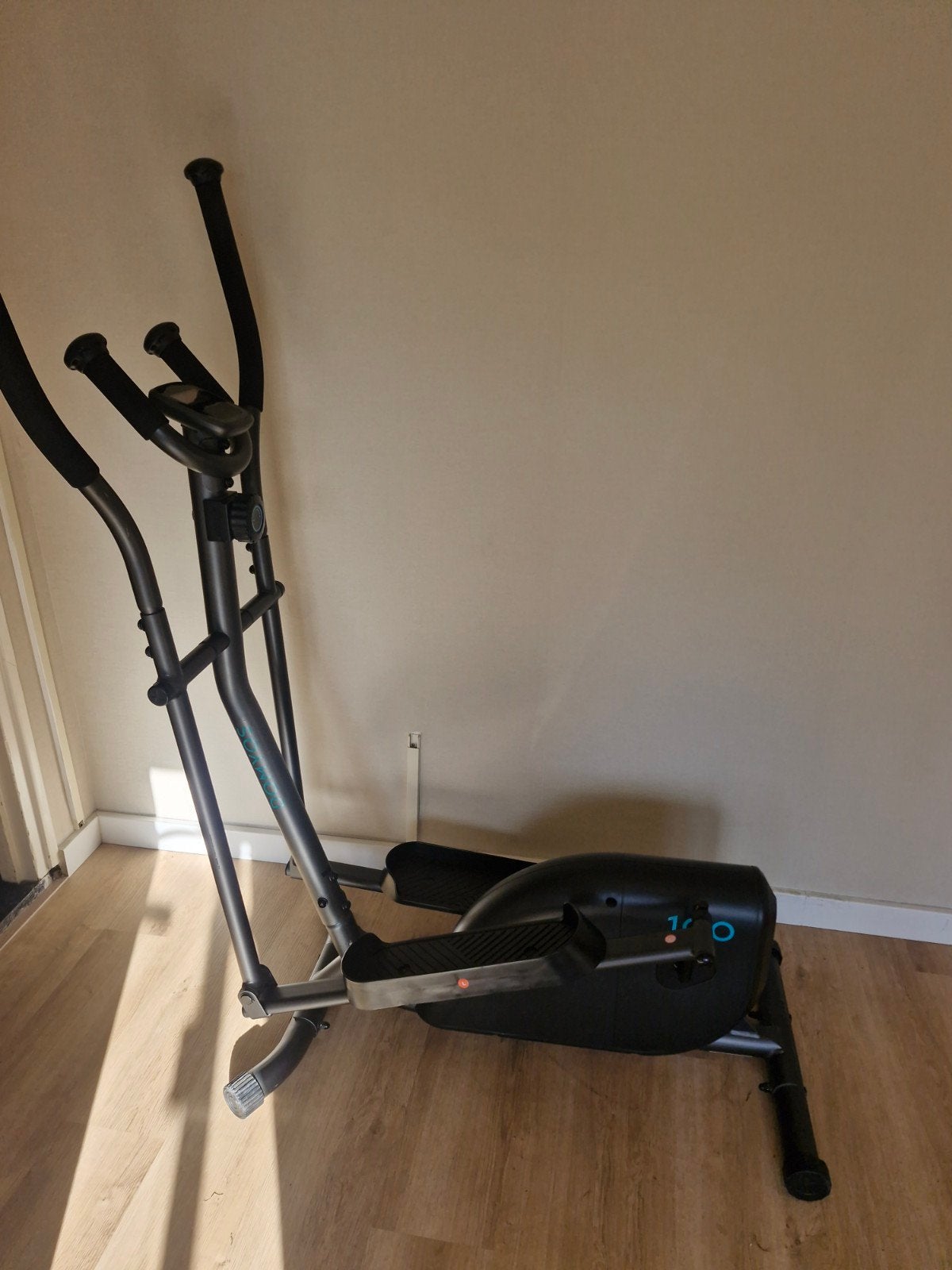 Domyos Crosstrainer - Topstaat, Ophalen, Benen, Zo goed als nieuw, Crosstrainer