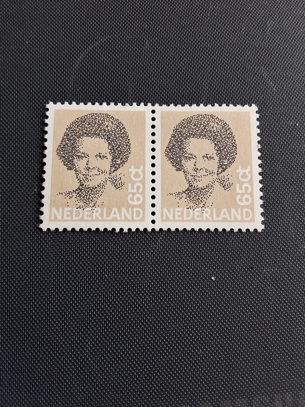 nvph 1237 Koningin Beatrix in zwart 1981-1990 ( pf), Postzegels en Munten, Ophalen of Verzenden