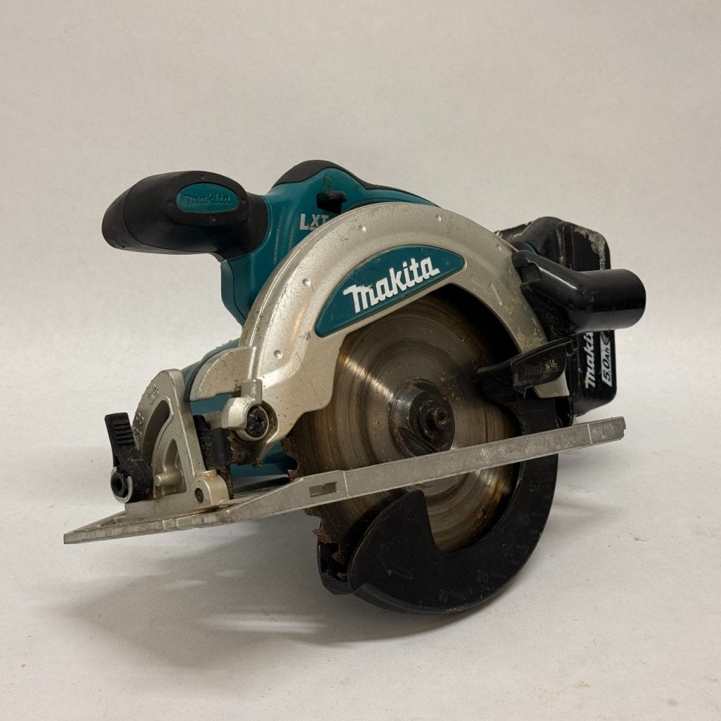 Makita DSS610 Cirkelzaag + Accu 14.4V 3.0ah, Makita, Zo goed als nieuw, Support@makita.com, Makita Corporation, 3-11-8, Sumiyoshi-cho, 
Anjo, Aichi 446-8502
Japan