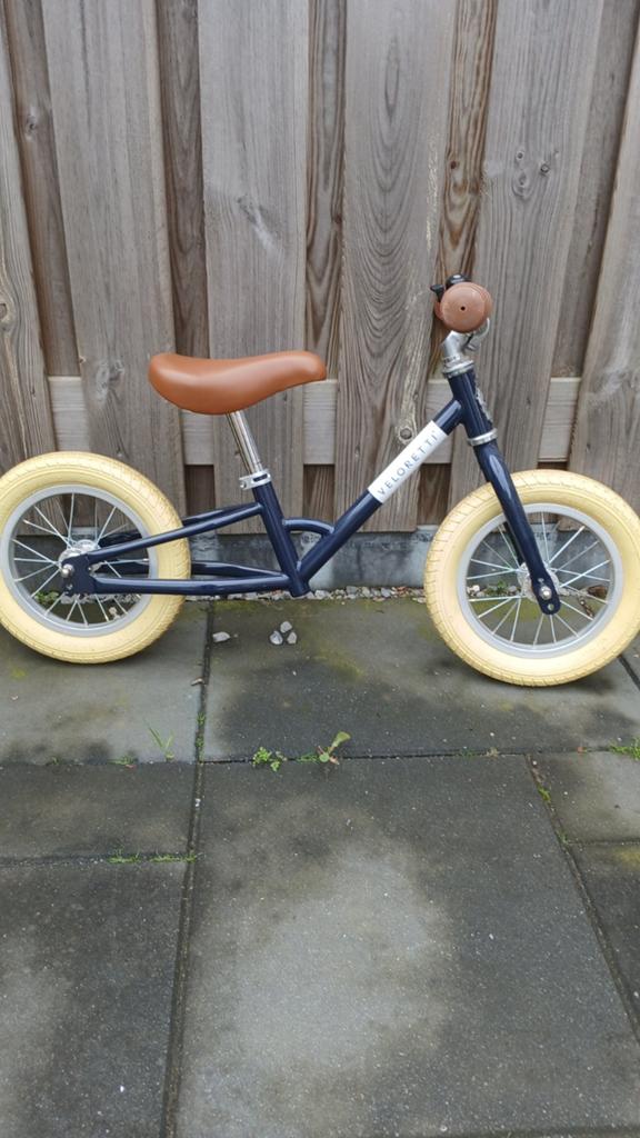 Veloretti loopfiets blauw met bruin zadel, Ophalen, Zo goed als nieuw, Minder dan 16 inch, Veloretti