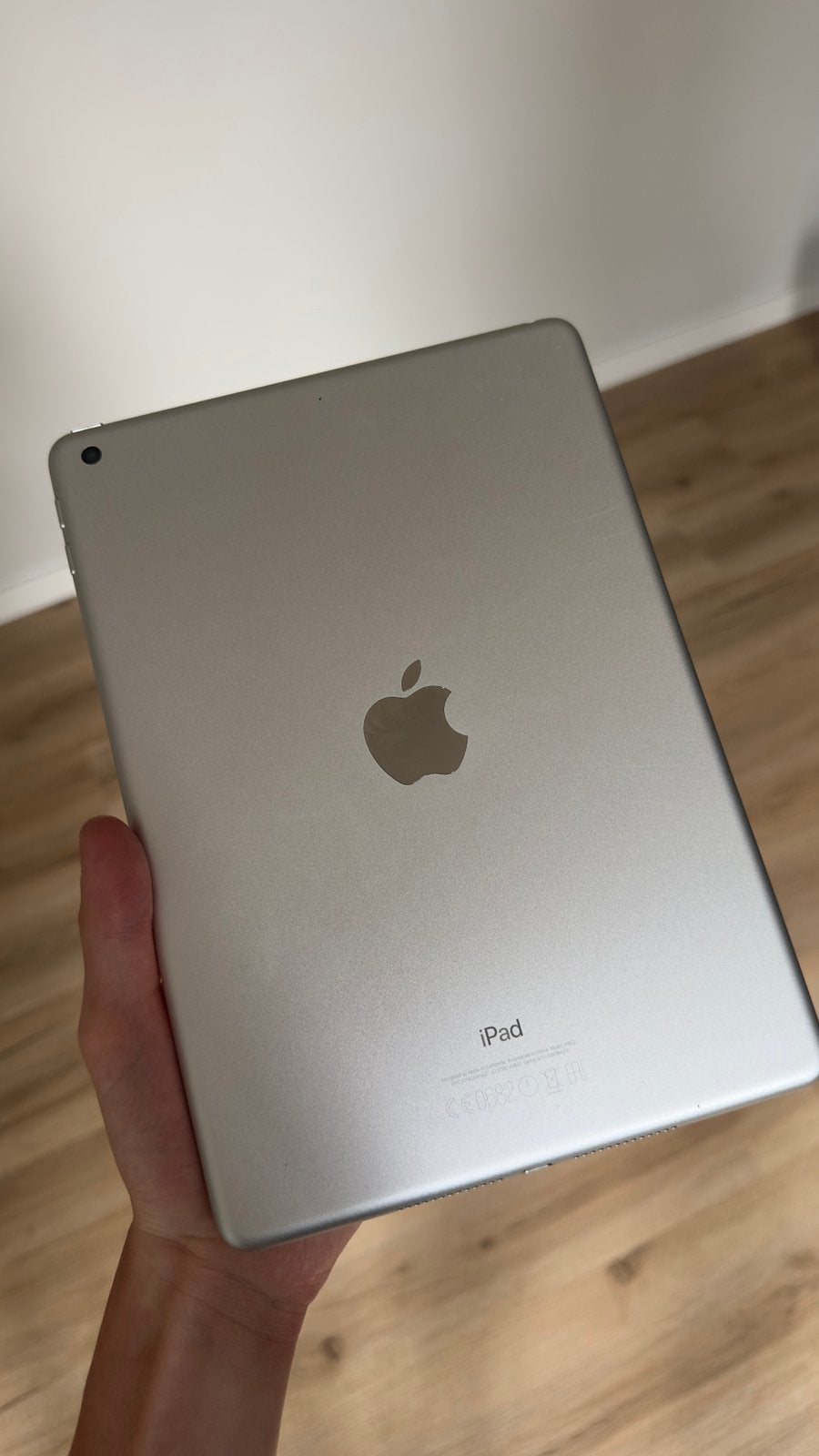 iPad (5e Generatie) 32GB Zilver - digitizer defect, Computers en Software, Apple iPads, 10 inch, Gebruikt, 32 GB, Apple iPad