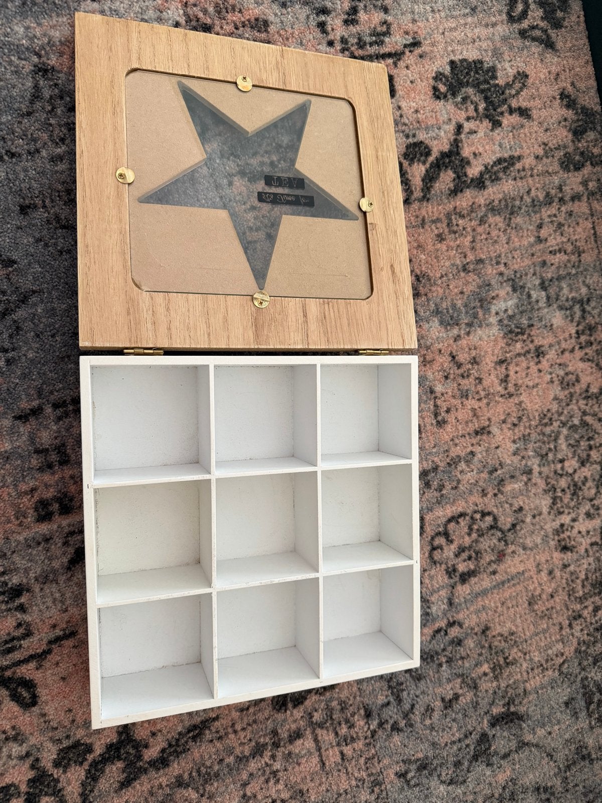 Houten theedoos met 9 vakken en ster design, Ophalen, Minder dan 50 cm, Gebruikt, 5 – 50
