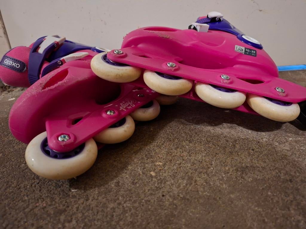 Roze skeelers, verstelbaar maat 30-32, Kinderen en Baby's, Speelgoed | Buiten | Rolschaatsen, Ophalen of Verzenden, Verstelbaar