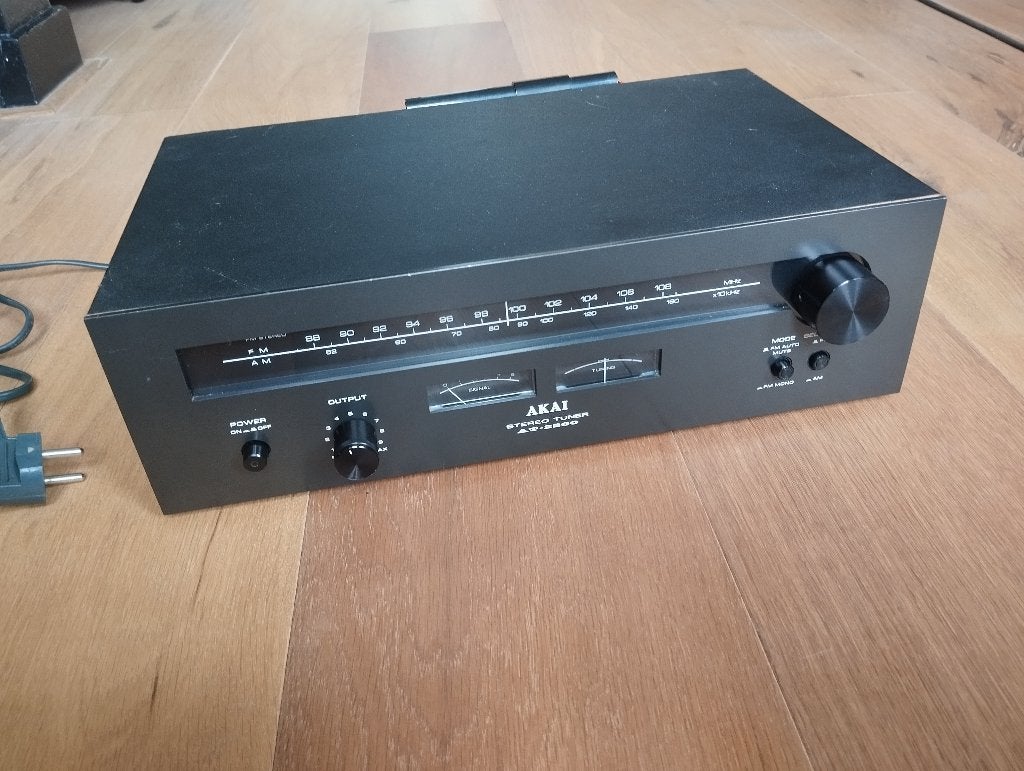 AT-2200 Akai Stereo Tuner, Ophalen of Verzenden, Gebruikt