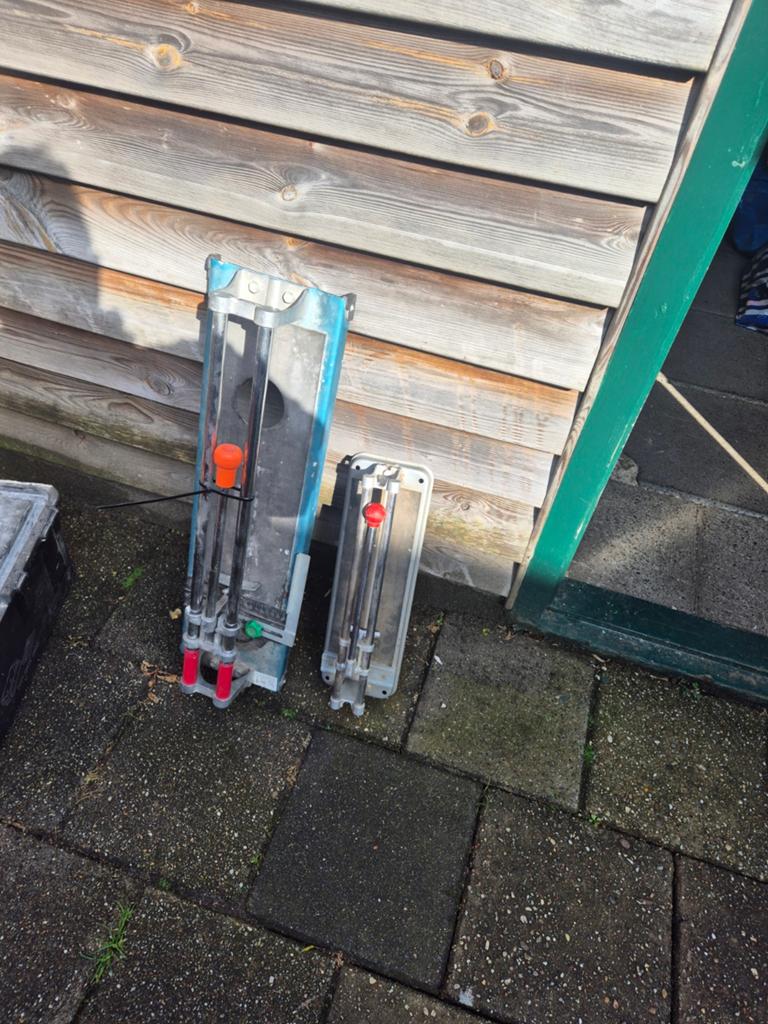 Tegelsnijders - 2 stuks, Ophalen, Gebruikt, Overige typen, 20 tot 40 cm