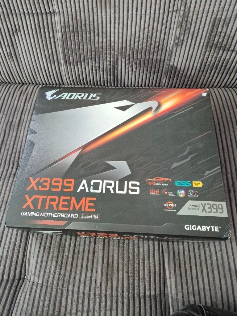 GIGABYTE X399 AORUS XTREME Moederbord - Nieuw, Computers en Software, Moederborden, Nieuw, AMD, DDR4, Ophalen of Verzenden