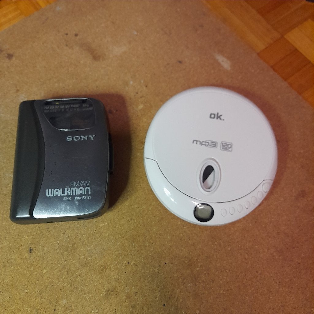 Walkman en Discman., Audio, Tv en Foto, Walkmans, Discmans en Minidiscspelers, Ophalen of Verzenden, Walkman