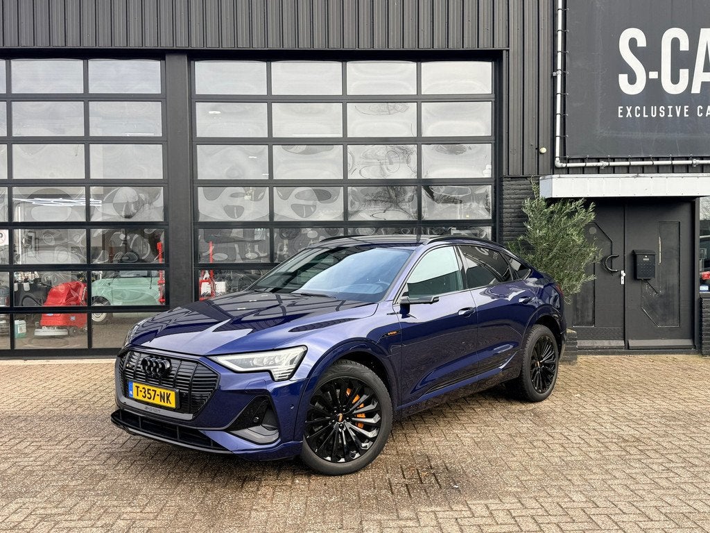 Audi E-tron Sportback 50 quattro S edition 71 kWh, Auto's, Audi, Automaat, Zwart, 71 kWh, Blauw