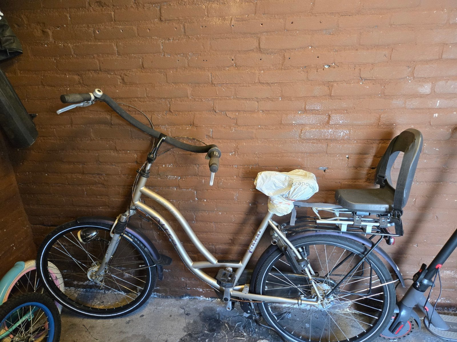 Damesfiets met kinderzitje - Gebruikt, Ophalen, Gebruikt, Overige merken