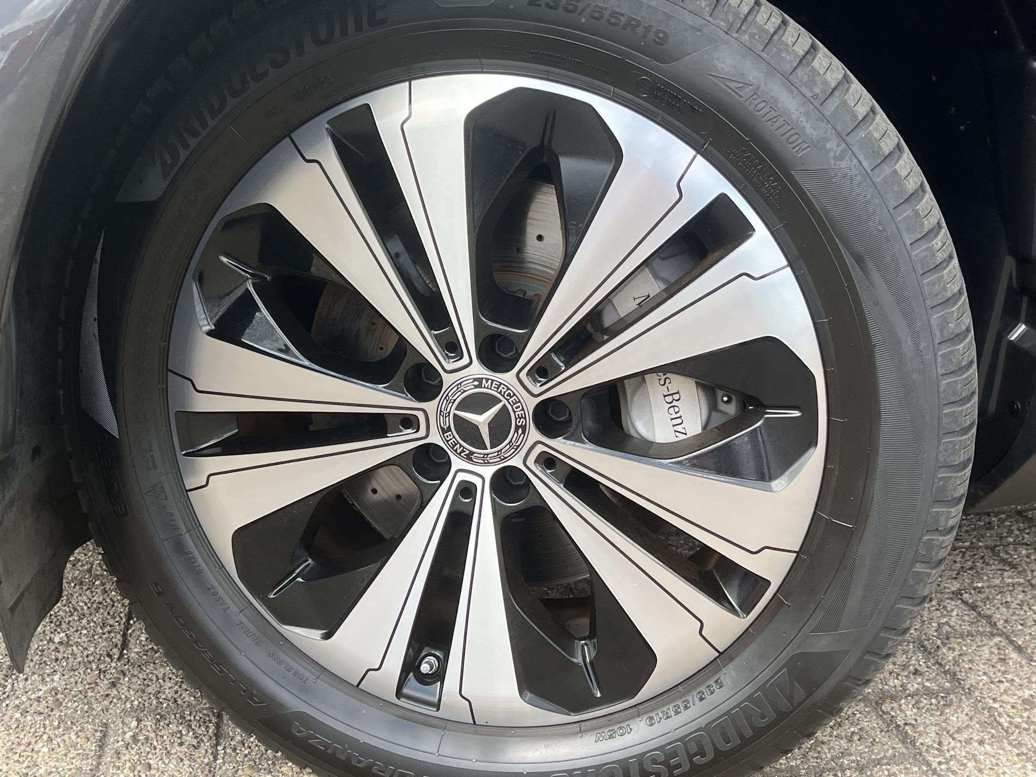 Mercedes-Benz EQC 400 4MATIC 80 kWh, Automaat, Stof, 80 kWh, Zwart