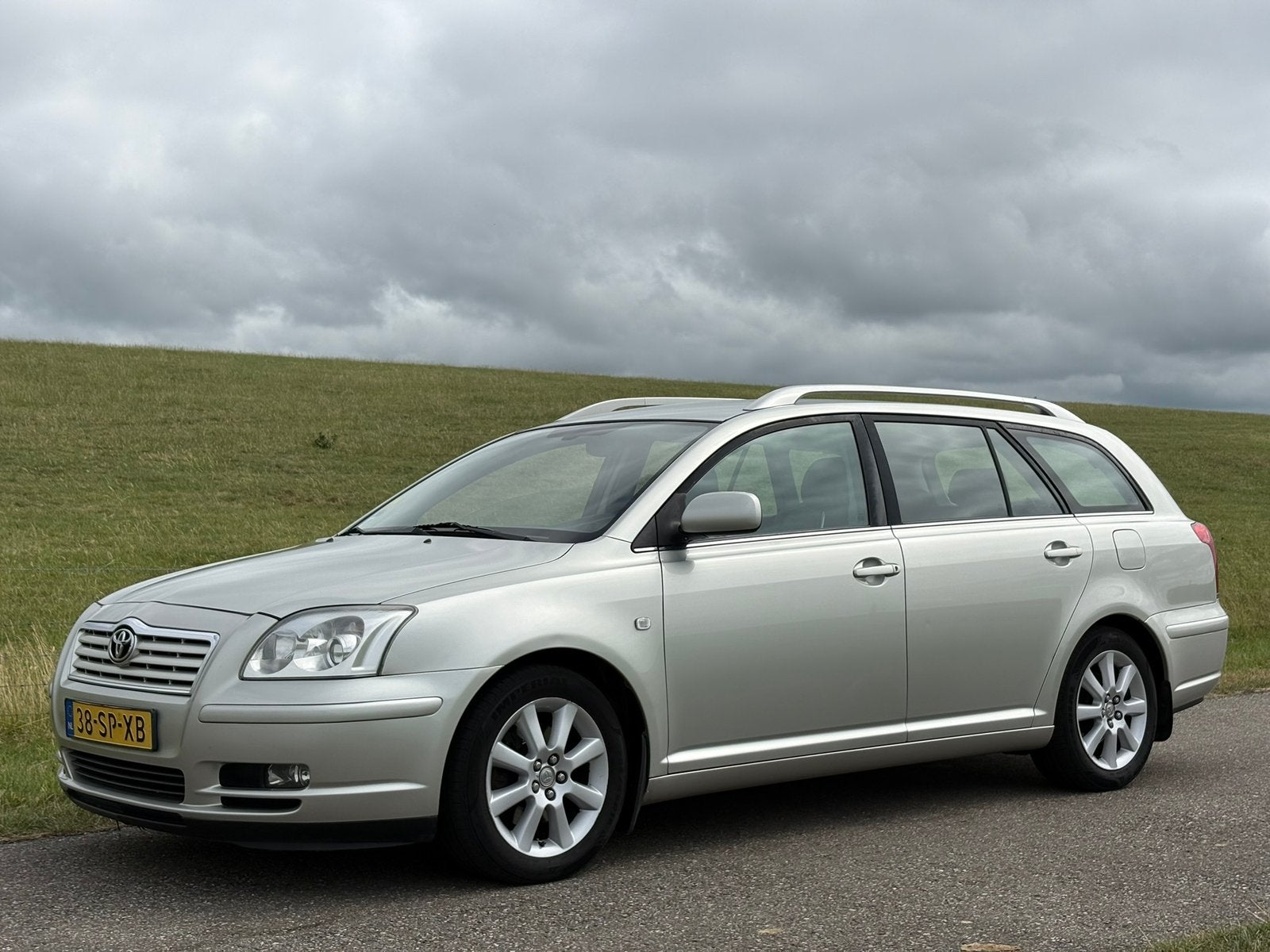 Toyota Avensis 2.0 16V Vvt-i WGN 2006 Grijs | Airco | Cruise, Auto's, Toyota, Bedrijf, Te koop, Avensis, ABS, Airbags, Airconditioning