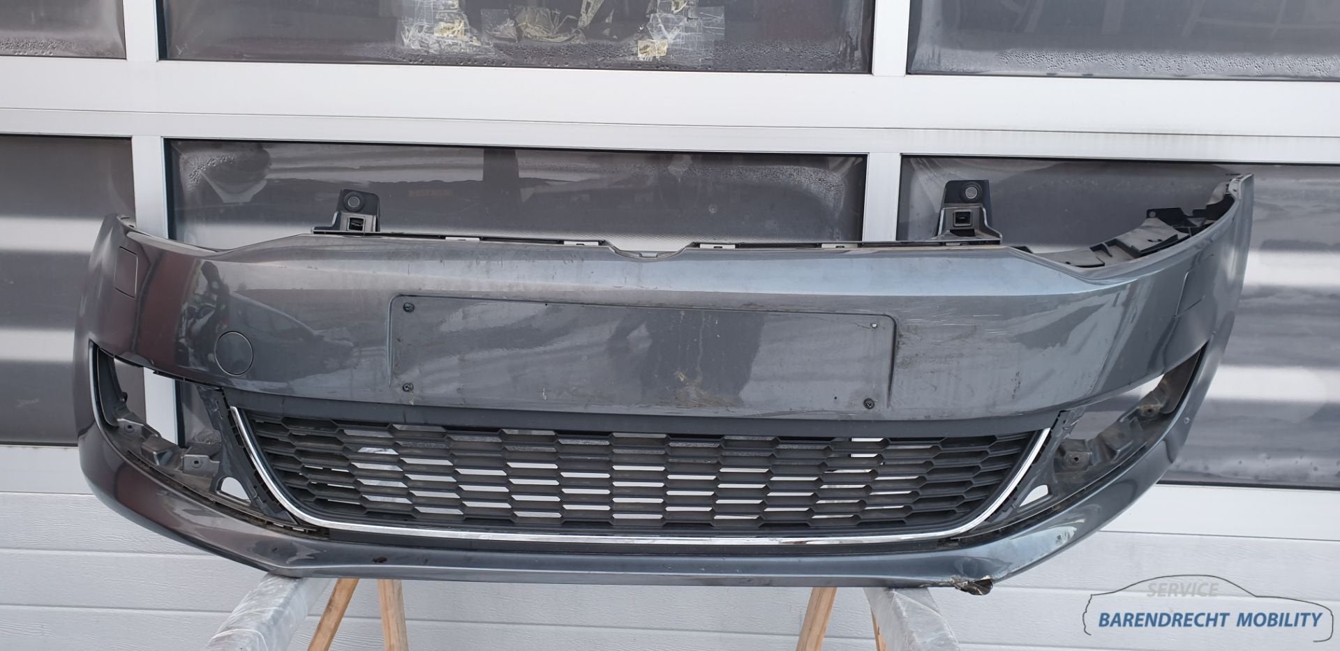 Voorbumper Polo 6R Volkswagen 6R0807221 koplampsproeiers ori, Auto-onderdelen, Carrosserie en Plaatwerk, Gebruikt, Volkswagen AG