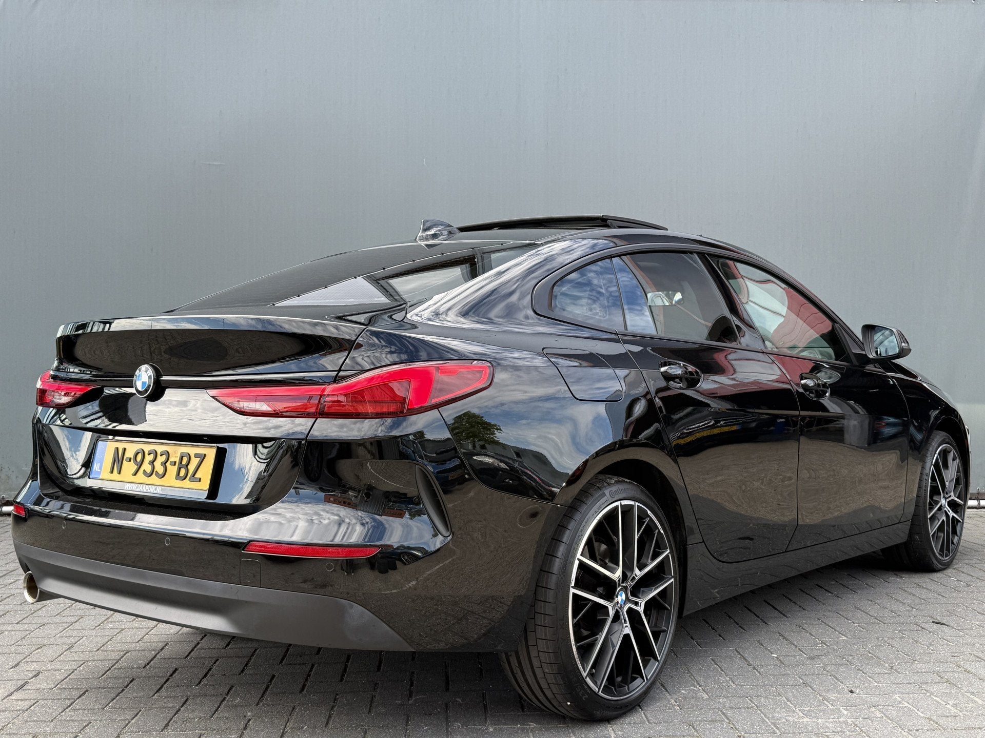 BMW 2 Serie Gran Coupé BWJ 2021 218i 136 PK Business Editio, Auto's, BMW, Gebruikt, 1350 kg, Zwart, Origineel Nederlands