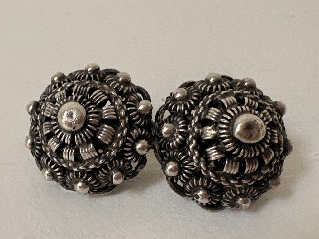 Broche van Zeeuwse Knoopjes, Sieraden, Tassen en Uiterlijk, Antieke sieraden, Ophalen of Verzenden, Zilver, Broche