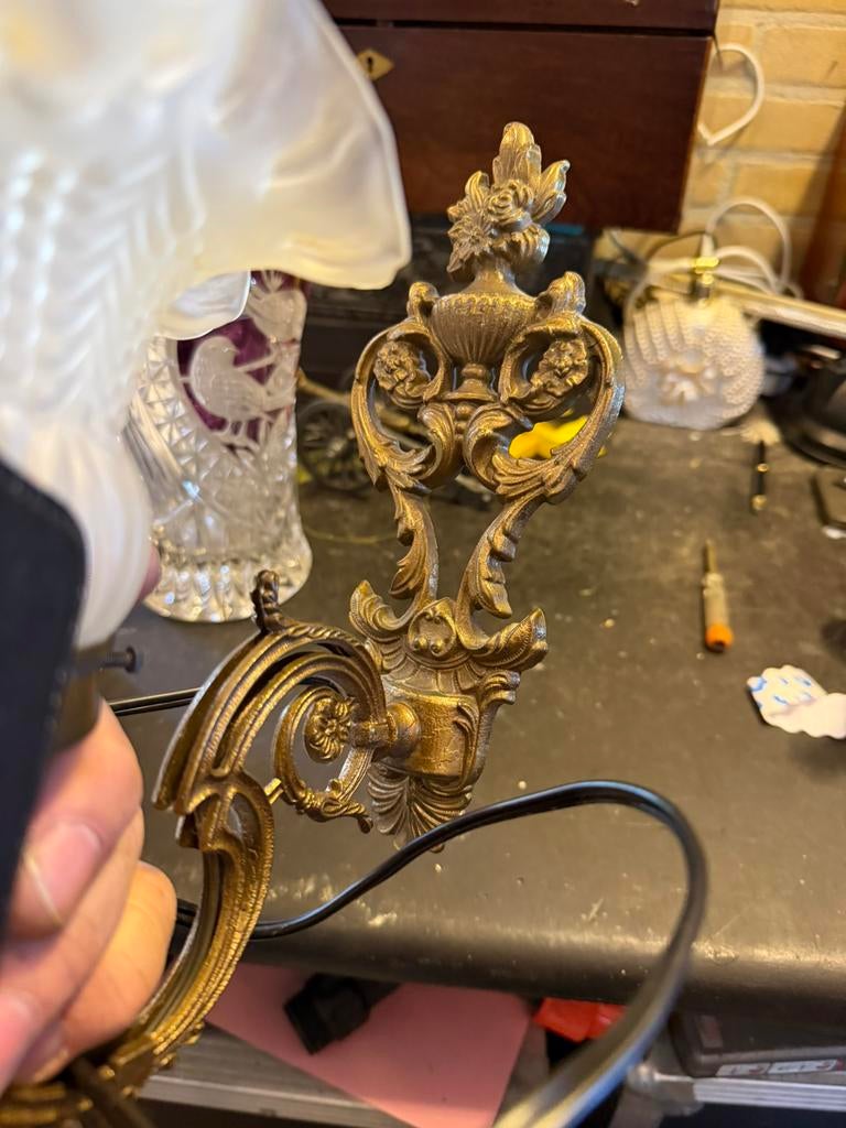 Antieke Franse Wandlampje met Matglazen Kap, Antiek en Kunst, Ophalen of Verzenden