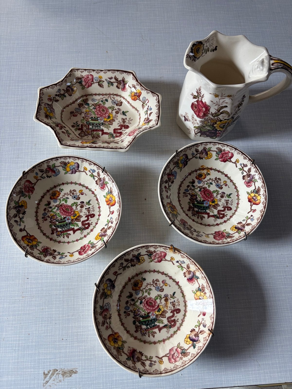 Mason's Ironstone China: Schaal, 3 borden & kan, Ophalen of Verzenden