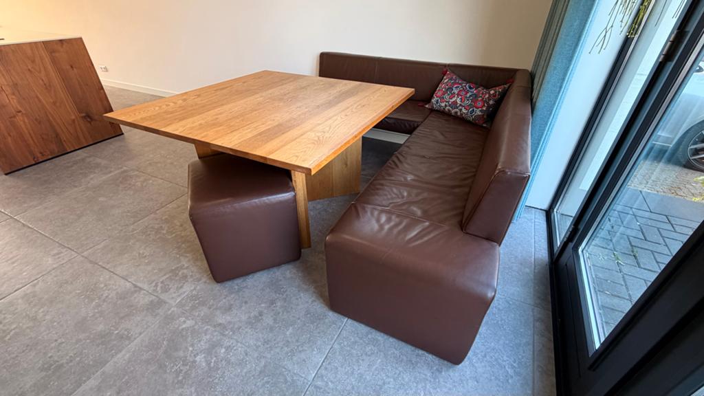 Massief eiken design tafel + leren hoekbank set oersterk, Huis en Inrichting, Banken | Complete zithoeken, Ophalen, Zo goed als nieuw