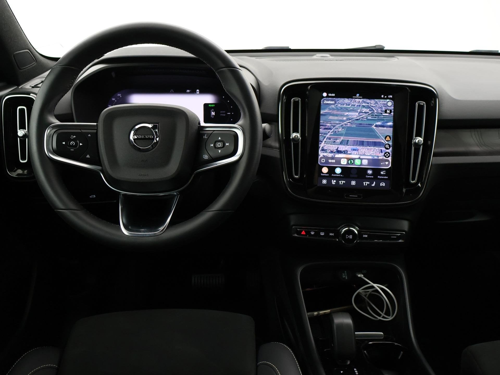 Volvo C40 RECHARGE ULTIMATE 69 kWh + 20 INCH | PANORAMA | 36, Gebruikt, Overige kleuren, 420 min, 90 €/maand