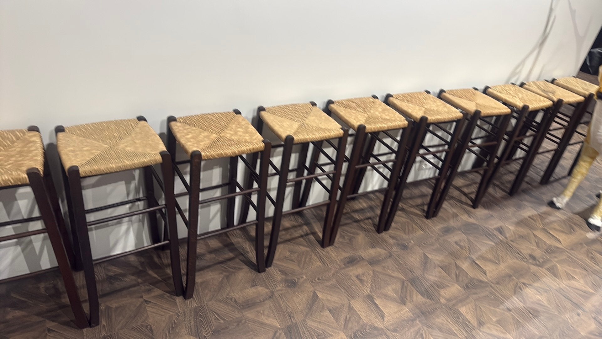 Barkruk nog 4 stuks als nieuw, Ophalen, Hout, 60 tot 90 cm, Zo goed als nieuw