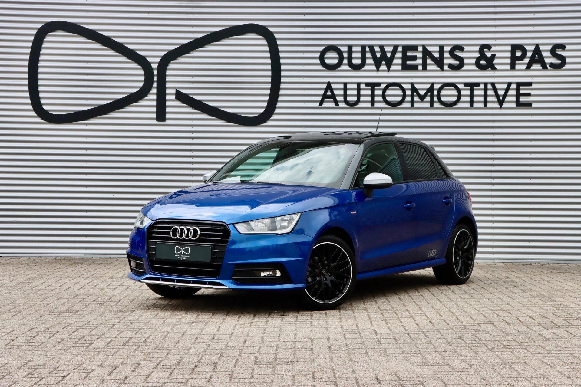 Audi A1 Sportback 1.0 TFSI Advance Sport | PANORAMA | BOSE |, Voorwielaandrijving, 95 pk, Met garantie (alle), Leder en Stof