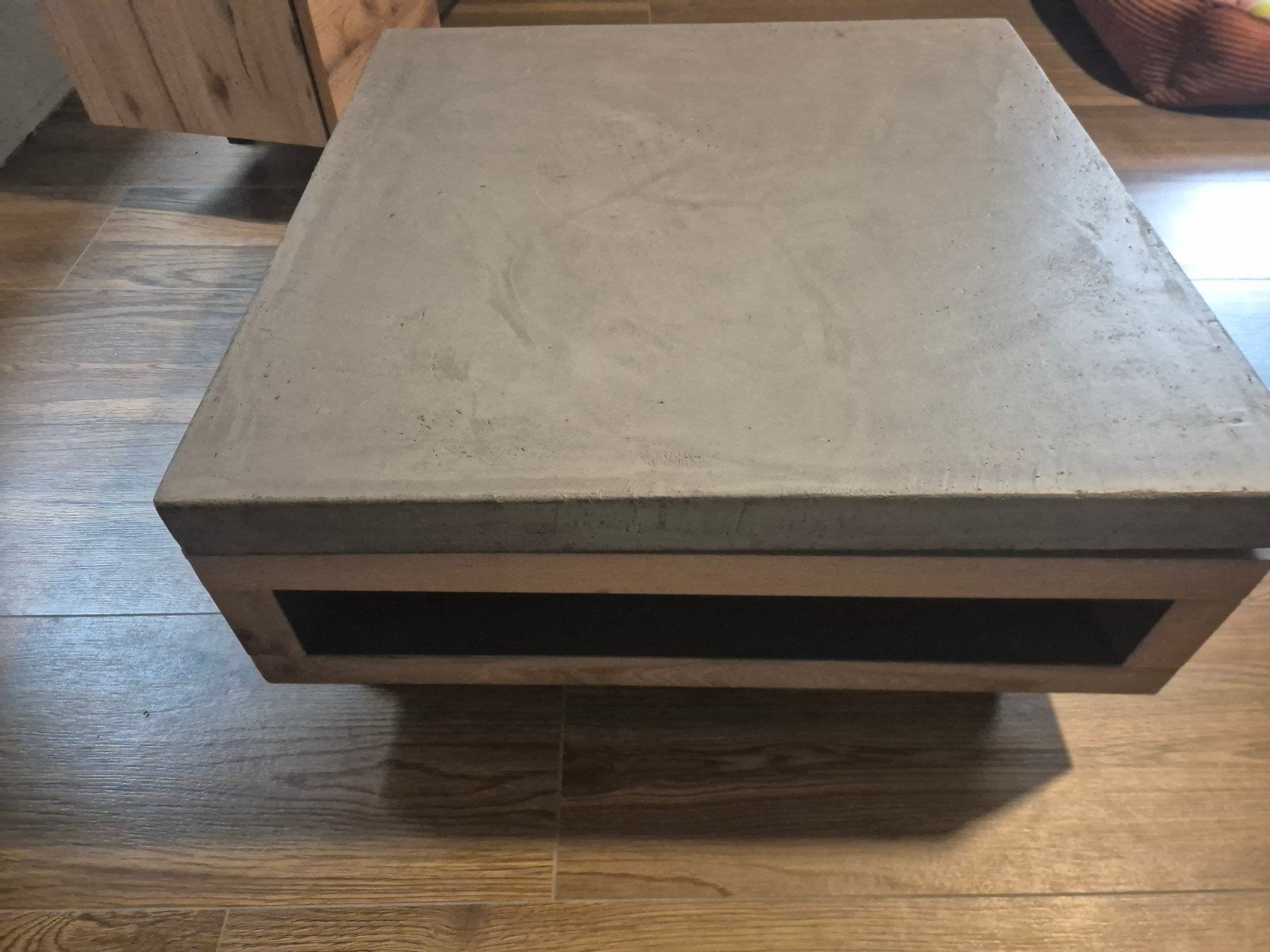 Xooon Myland Salontafel - Betonlook en Hout, draaibaar blad, Gebruikt, 50 tot 100 cm, Modern, Industrieel, Vierkant