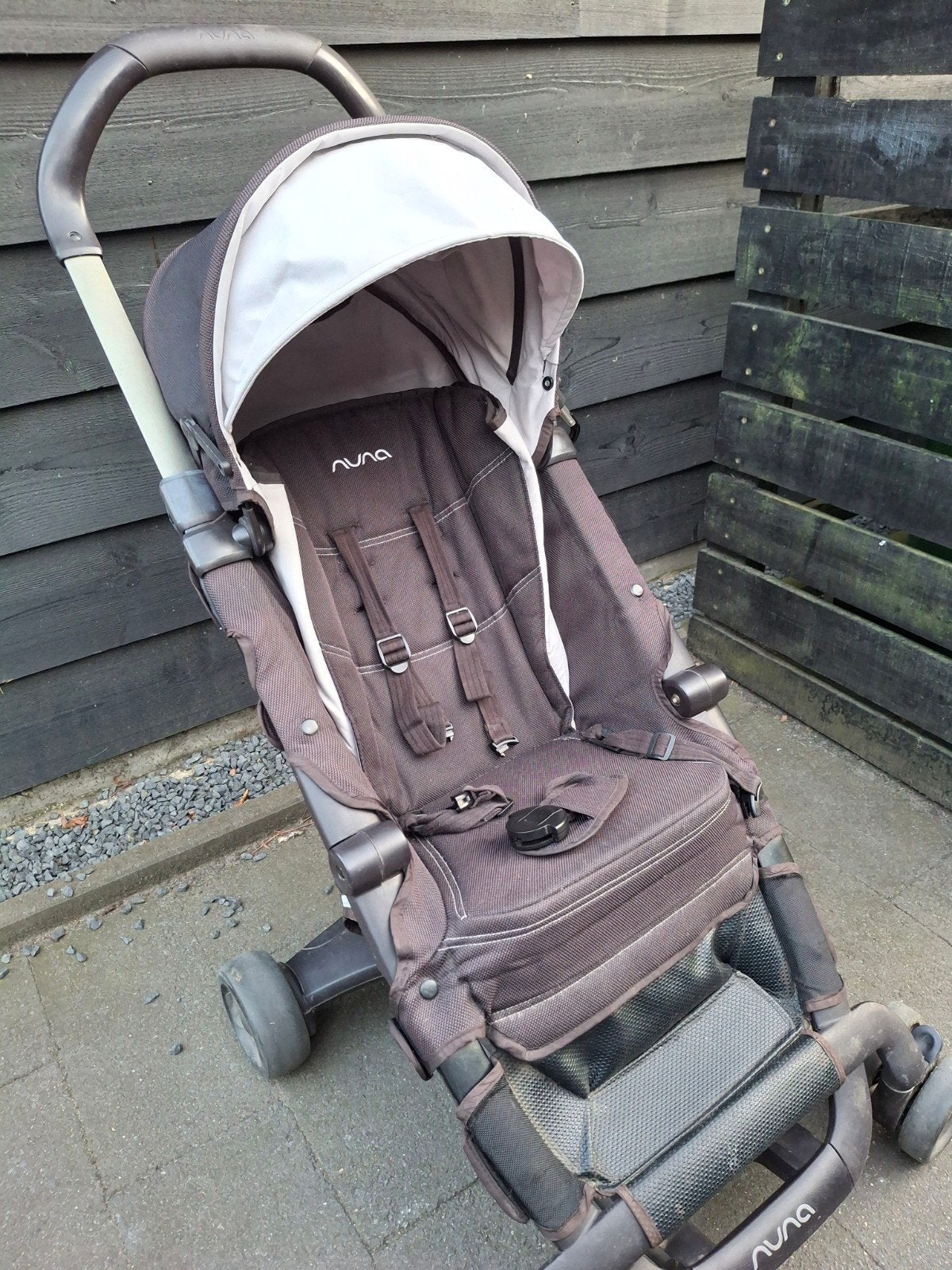 Nuna buggy - Gebruikt maar nog prima voor volgende ronde, Ophalen, Gebruikt, Overige merken