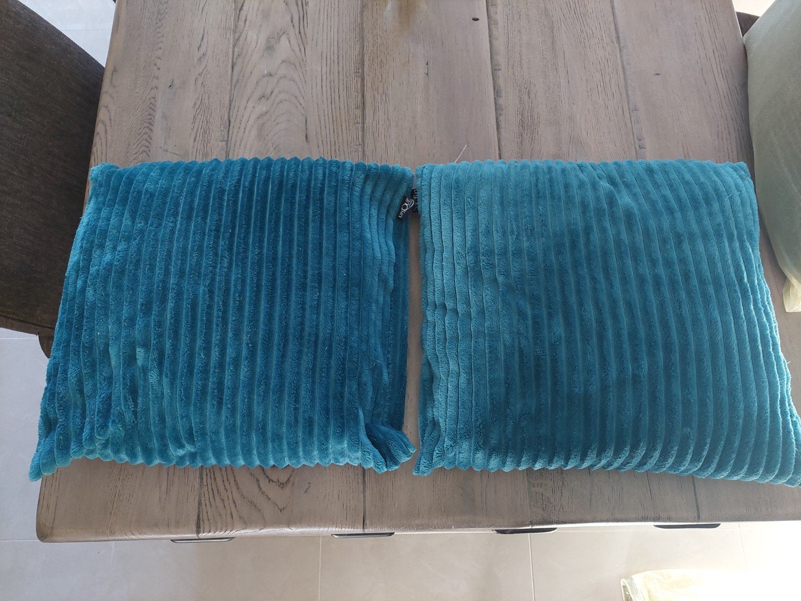 2x Unique Living Sierkussens - Ribstof Turquoise, Overige kleuren, Inclusief binnenkussen, Vierkant, Ophalen of Verzenden