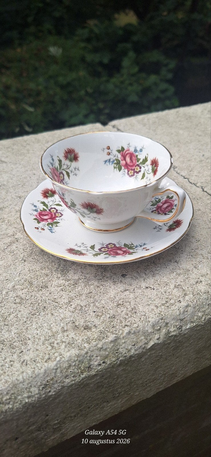 Royal Grafton Fine Bone China Theekopje en Schotel, Antiek en Kunst, Ophalen