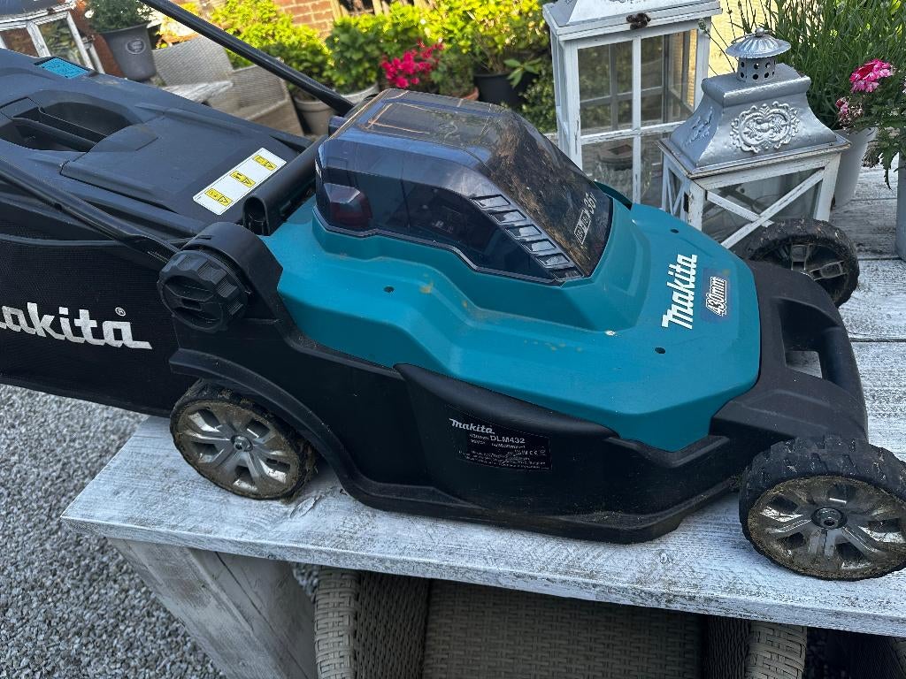 Gebruikte, krachtige Makita DLM432 accu grasmaaier, Ophalen, Cirkelmaaier, Gebruikt, Accu-grasmaaier