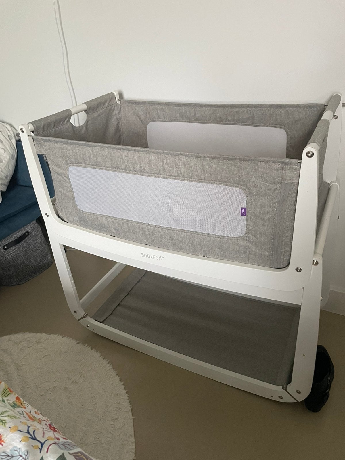 Snuzpod 3 met matras en extras, Ophalen, Zo goed als nieuw, Wieg