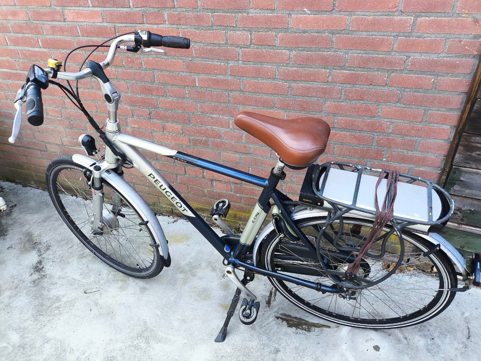 Peugeot e-city elektrische fiets met voorwielmotor, Ophalen, Gebruikt, Overige merken