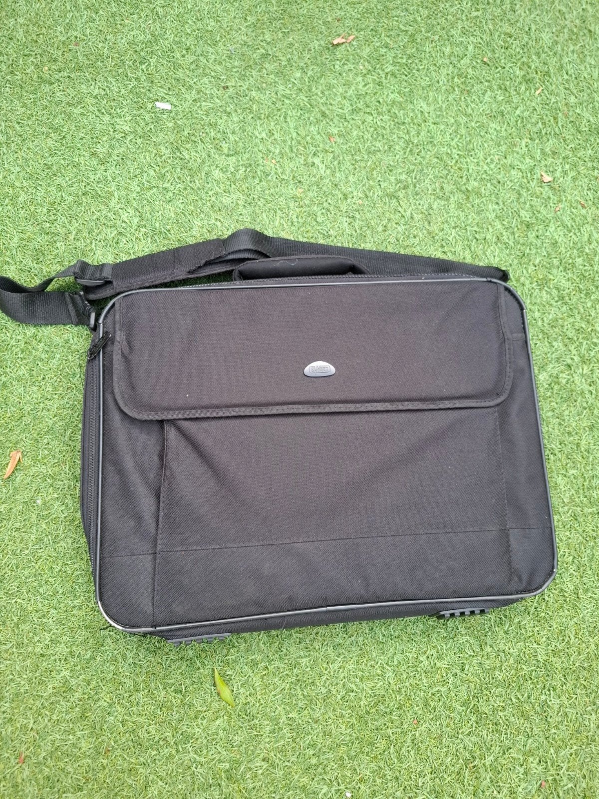 Zwarte laptoptas met schouderband, Gebruikt, 15 inch, Gevoerd laptopvak, Ophalen of Verzenden