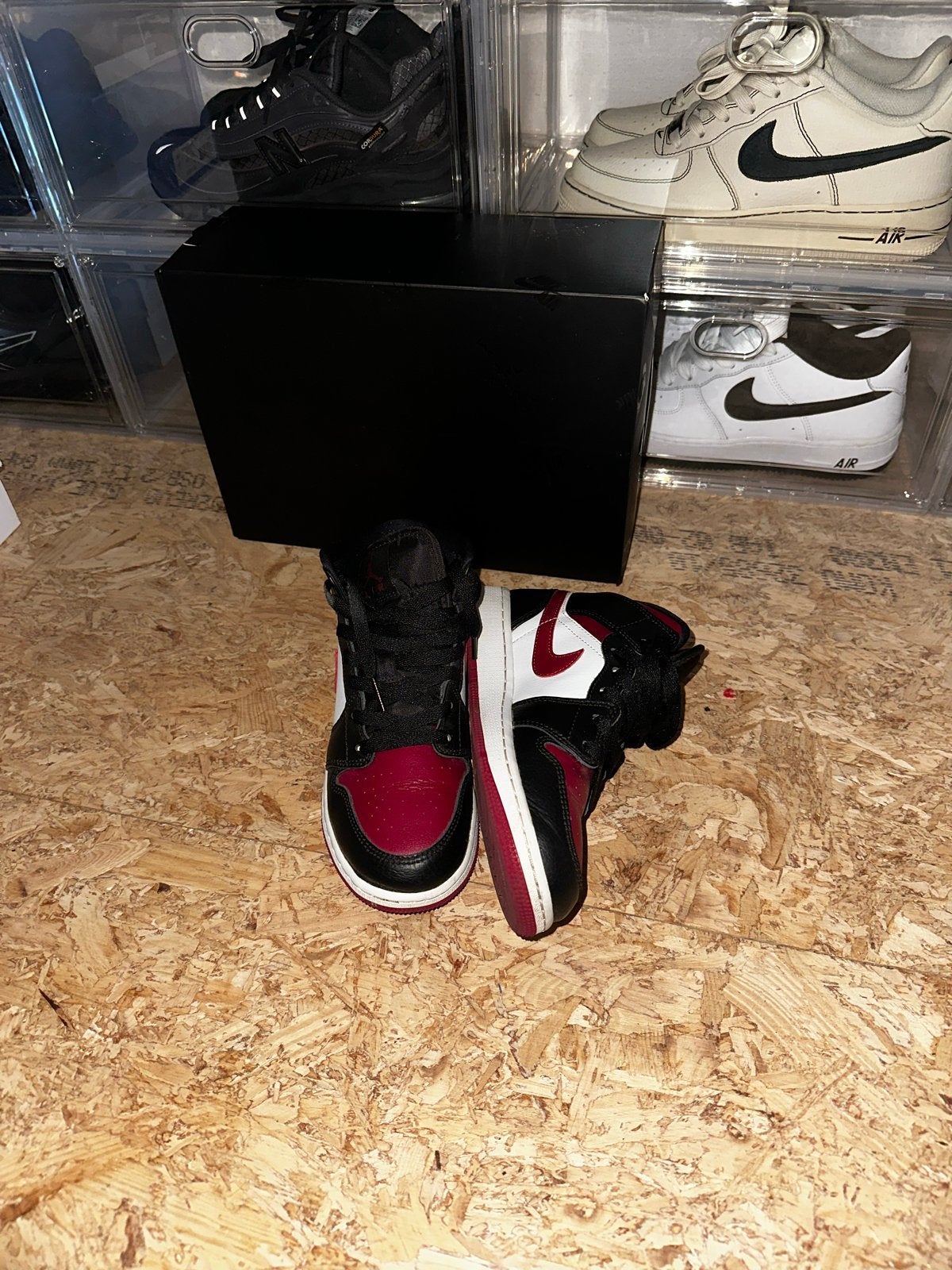 Air Jordan 1 Mid Noble Red - Maat EU 36, Verzenden, Rood, Sneakers of Gympen, Zo goed als nieuw