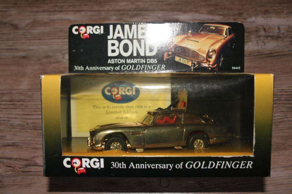 James Bond Aston Martin DB5 30th Anniversary, Ophalen of Verzenden, Zo goed als nieuw, Auto