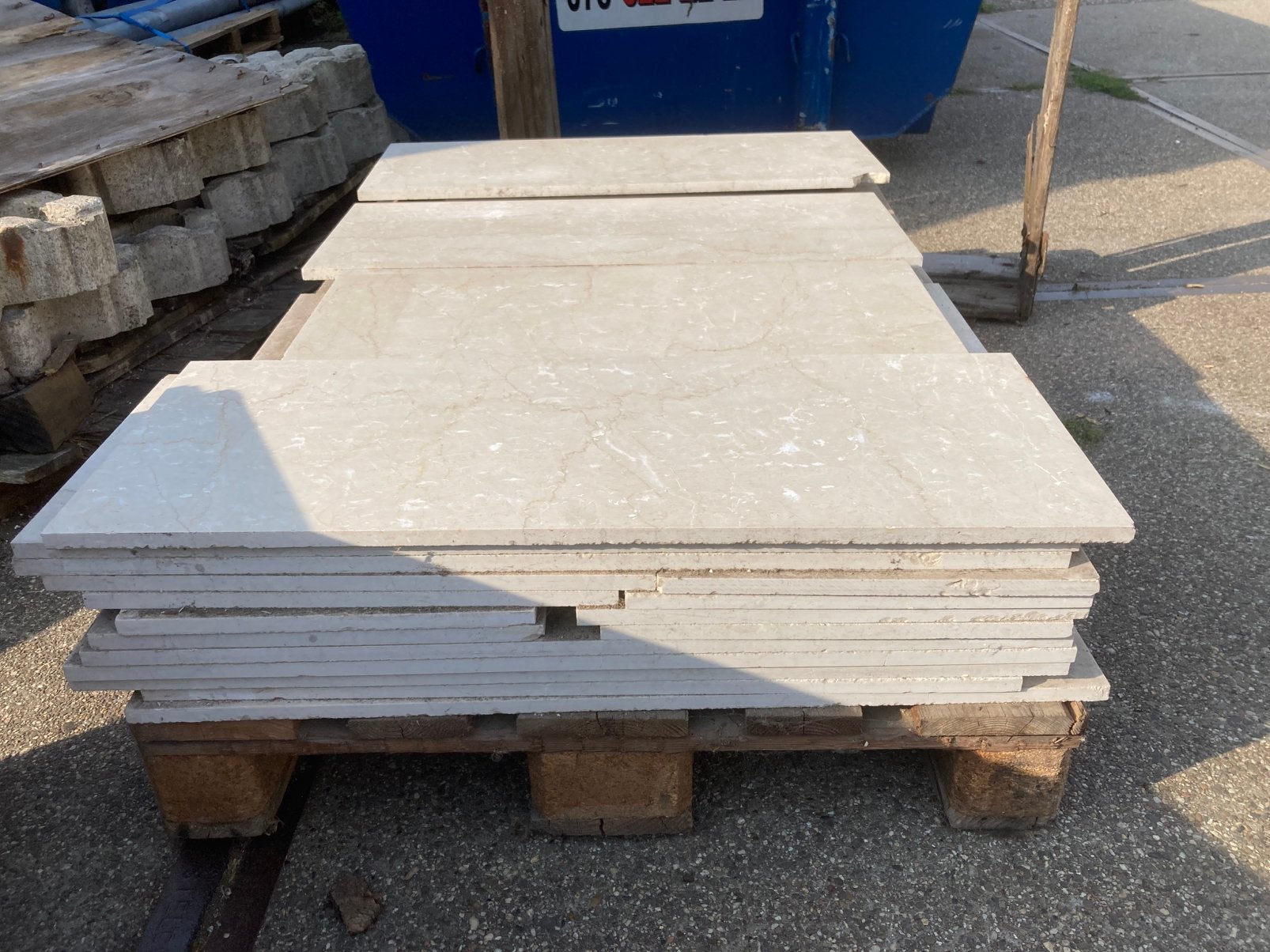 Marmer beige kleur, Ophalen, 60 cm of meer, 5 tot 10 m², Zo goed als nieuw